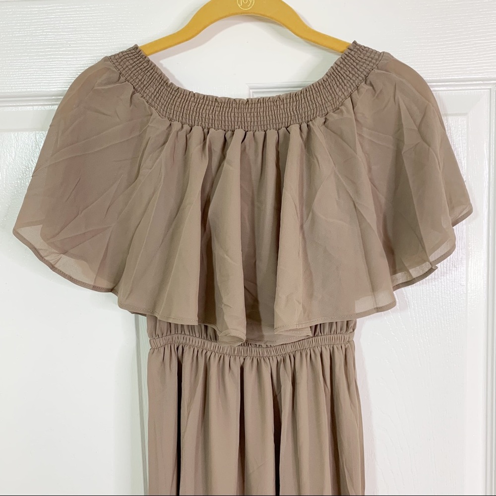 Show Me Your Mumu Hacienda Maxi Dress Dune Chiffon - Picture 5 of 9